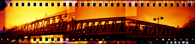 La Motte-Picquet-Grenelle (Redscale)